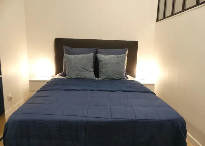 Voltaire Apartment *